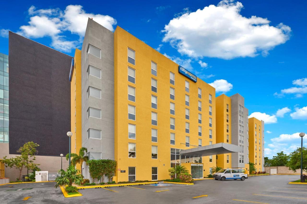 City Express By Marriott Merida Exterior photo